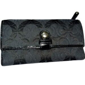 🚨FINAL PRICE🚨 Coach Checkbook/Tri-fold Wallet Perfect Condition, Black, Vintage